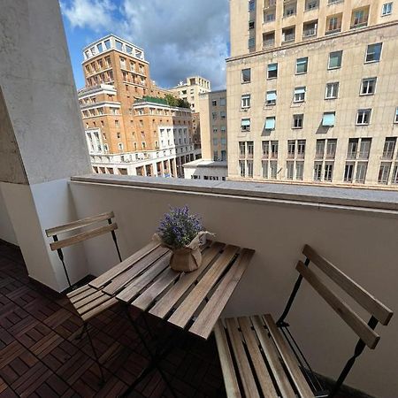 Piazza Dante 9 Genoa Center Town Appartement Buitenkant foto